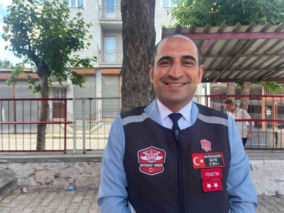 (ÖZEL) Kanserden iyileşen çocuklar motosikletle gezdirildi, hayır panayırı ve tiyatro etkinliklerine katıldı