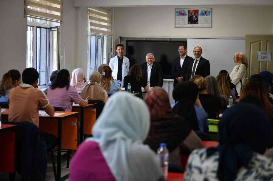 Başkan Büyükkılıç, KAYMEK AGS Kursu öğrencileri ile buluştu