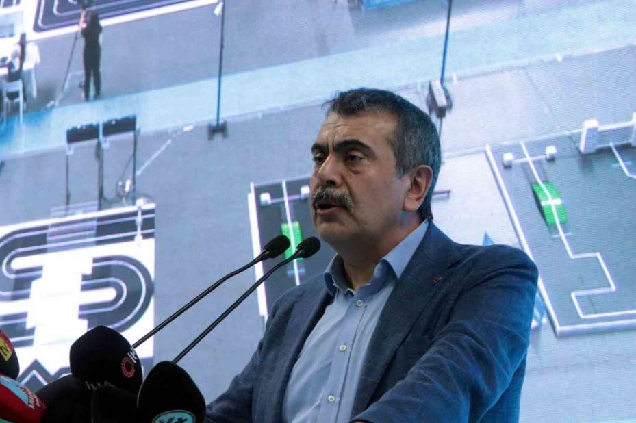 Bakan Yusuf Tekin: "Artık öğretmenlerimizi Milli Eğitim Akademisi düzeninden istihdam edeceğiz"