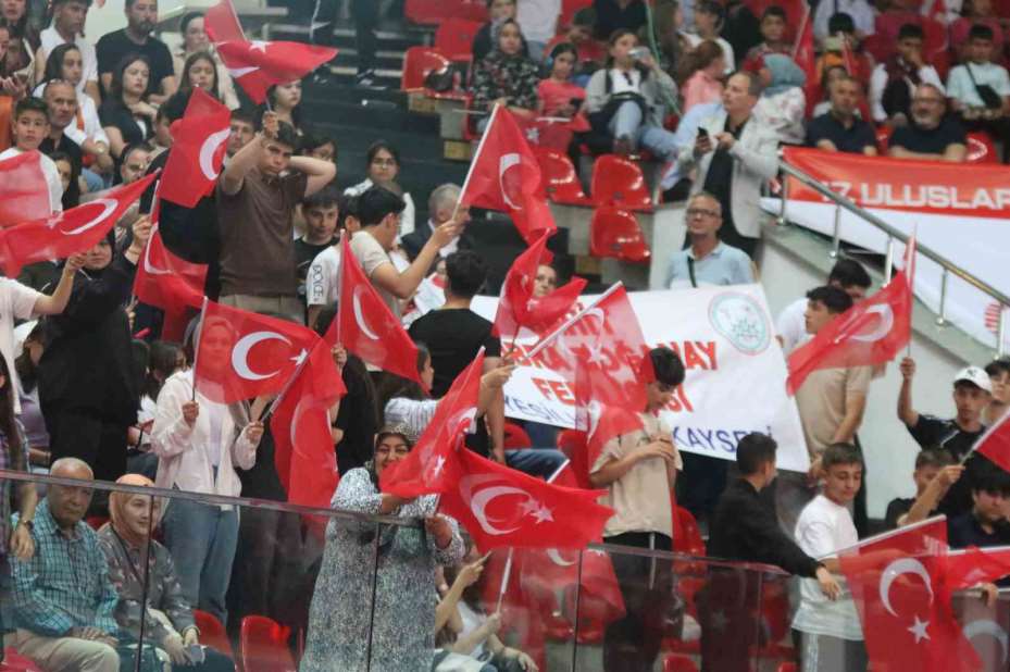 Bakan Yusuf Tekin: "Artık öğretmenlerimizi Milli Eğitim Akademisi düzeninden istihdam edeceğiz"