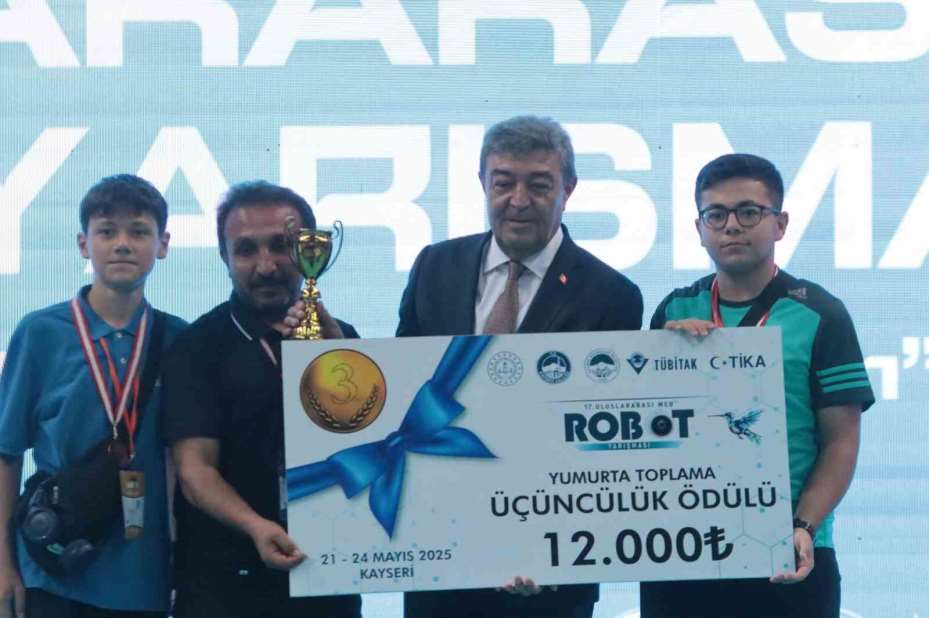 Bakan Yusuf Tekin: "Artık öğretmenlerimizi Milli Eğitim Akademisi düzeninden istihdam edeceğiz"