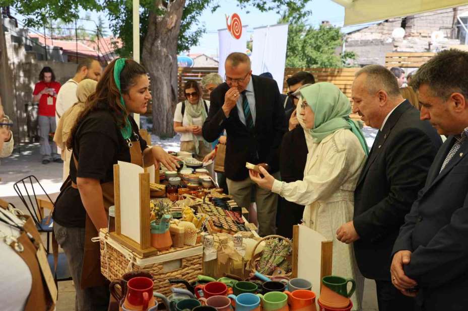 ‘Slow Food’ Kapadokya yeryüzü pazarı açıldı