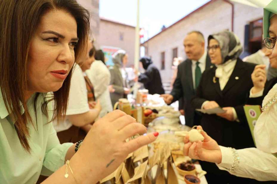 ‘Slow Food’ Kapadokya yeryüzü pazarı açıldı