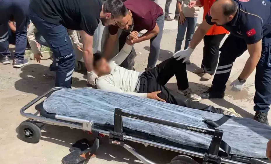 Aksaray’da kaza yeri savaş alanına döndü: 2’si silahla 8 kişi yaralandı