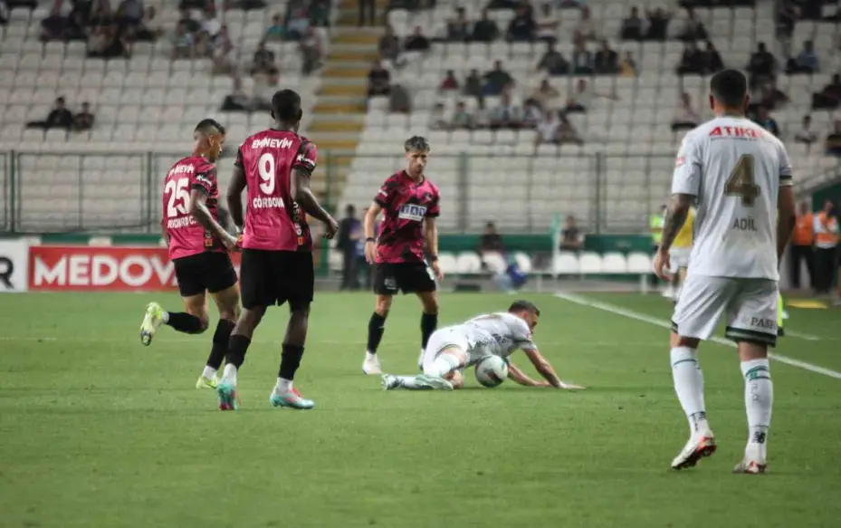 Trendyol Süper Lig: Konyaspor: 1 - Alanyaspor: 2 (Maç Sonucu)
