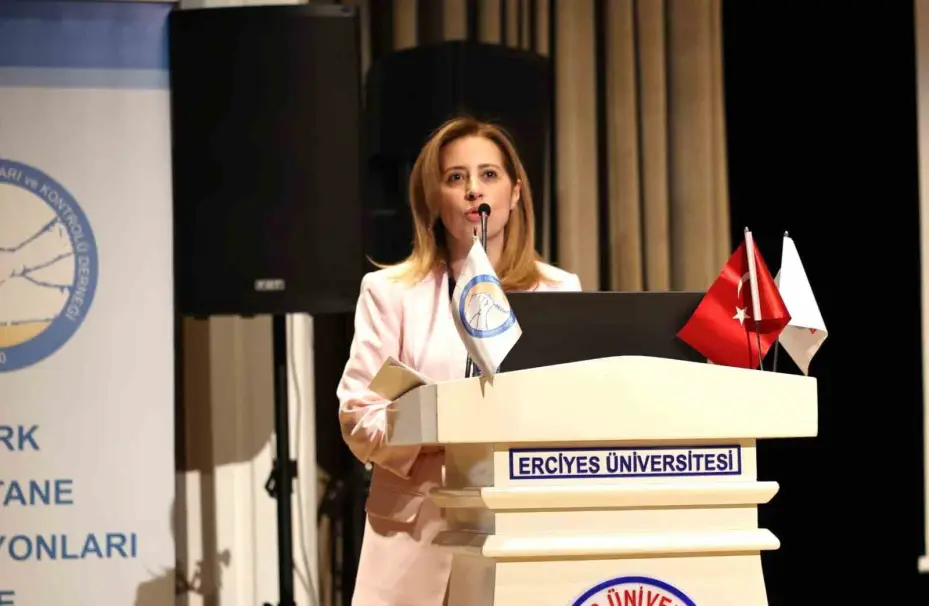 ERÜ’de, "Temiz Ellerden Temiz Hastanelere" Sempozyumu gerçekleştirildi