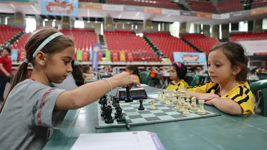 Kocasinan’da Okul Sporları Satranç Turnuvası başladı