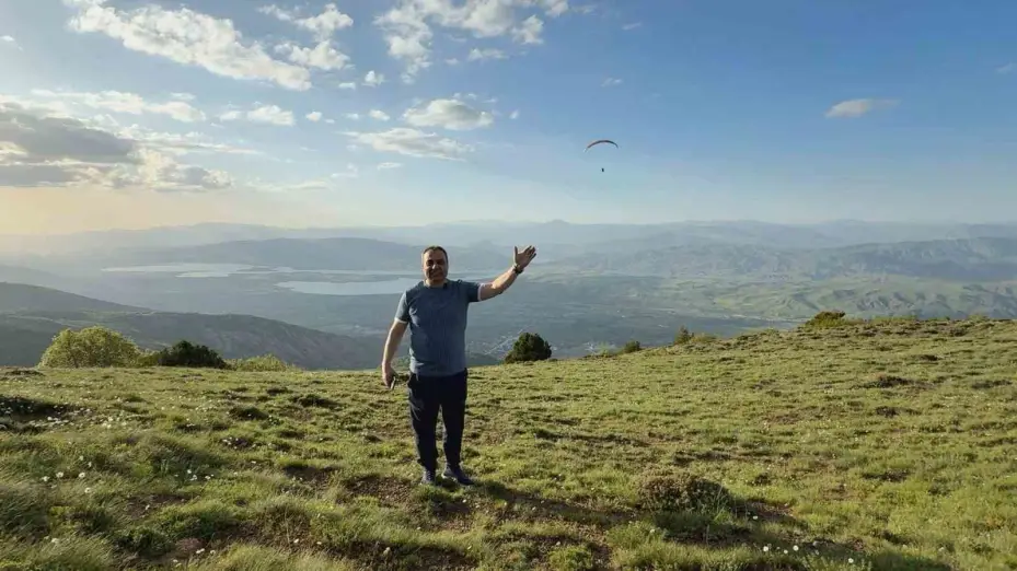 Akıncılar’da yamaç paraşütü uçuşları başladı