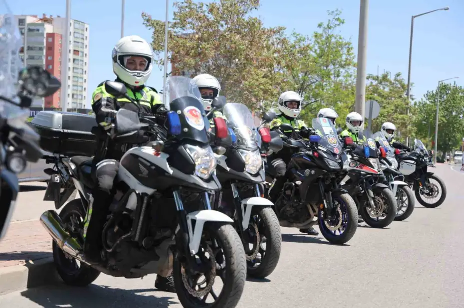 Konya’nın ilk kadın şahin polisleri görevde