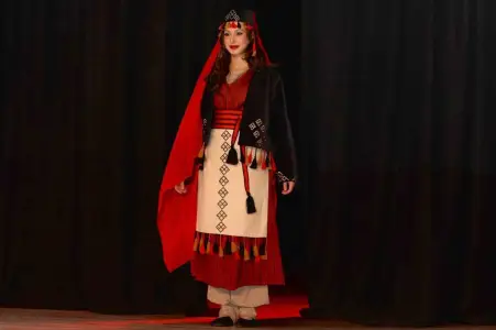 Geçmişten Günümüze Niğde Motifleri Defilesi düzenlendi
