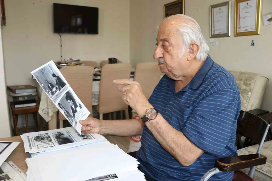 Sivas’ın duayen gazetecisi anlattı: "Sivas’ta sadece 3 taksi vardı, köylere eşekle giderdik"