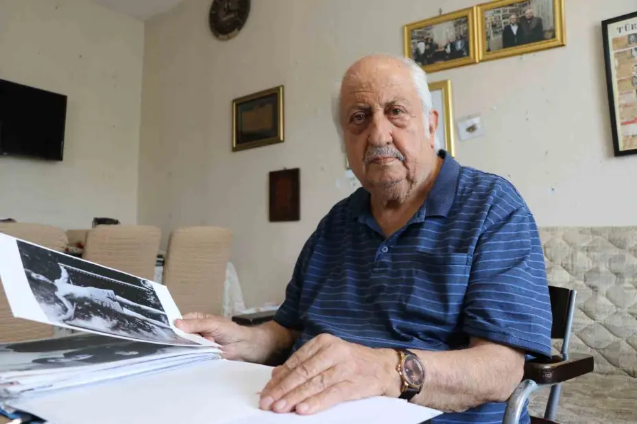 Sivas’ın duayen gazetecisi anlattı: "Sivas’ta sadece 3 taksi vardı, köylere eşekle giderdik"