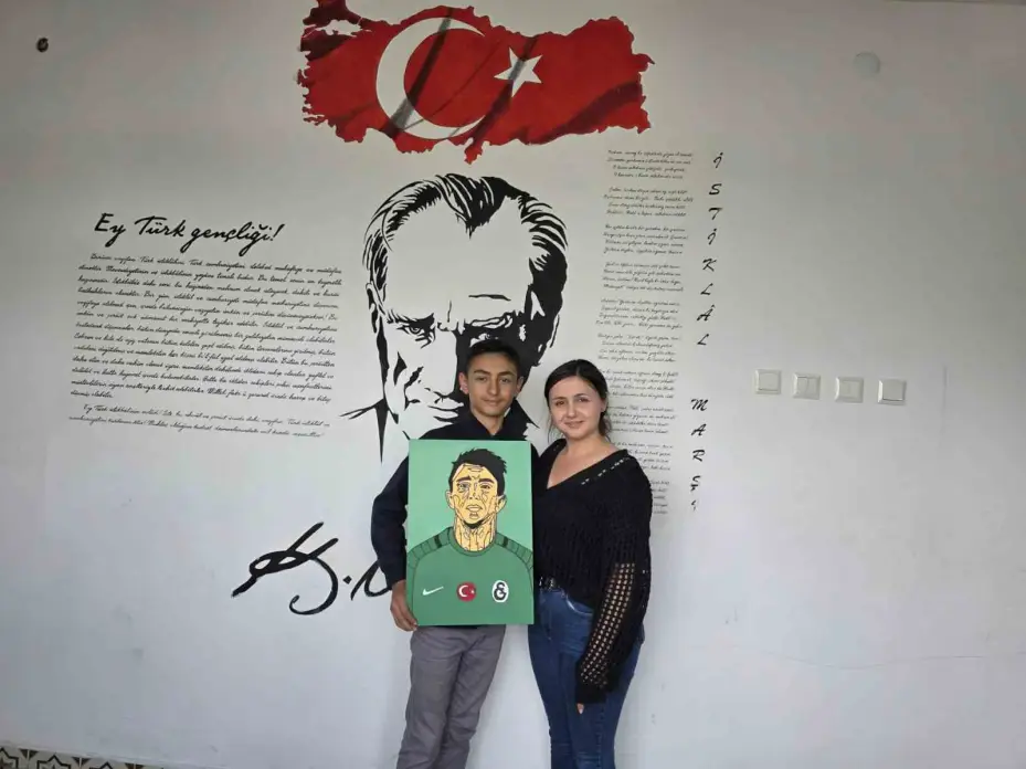 Hayran kalbiyle çizdi: 12 yaşındaki Ünal’ın en büyük hayali Muslera’ya resmini vermek