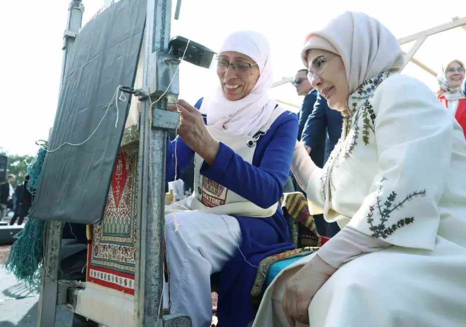 Emine Erdoğan, Nevşehir’de Türk Mutfağı Haftası kapsamında yoğurt mayaladı