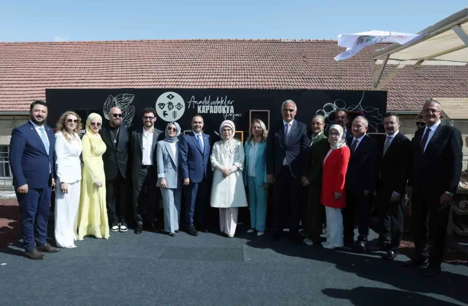 Emine Erdoğan, Nevşehir’de Türk Mutfağı Haftası kapsamında yoğurt mayaladı