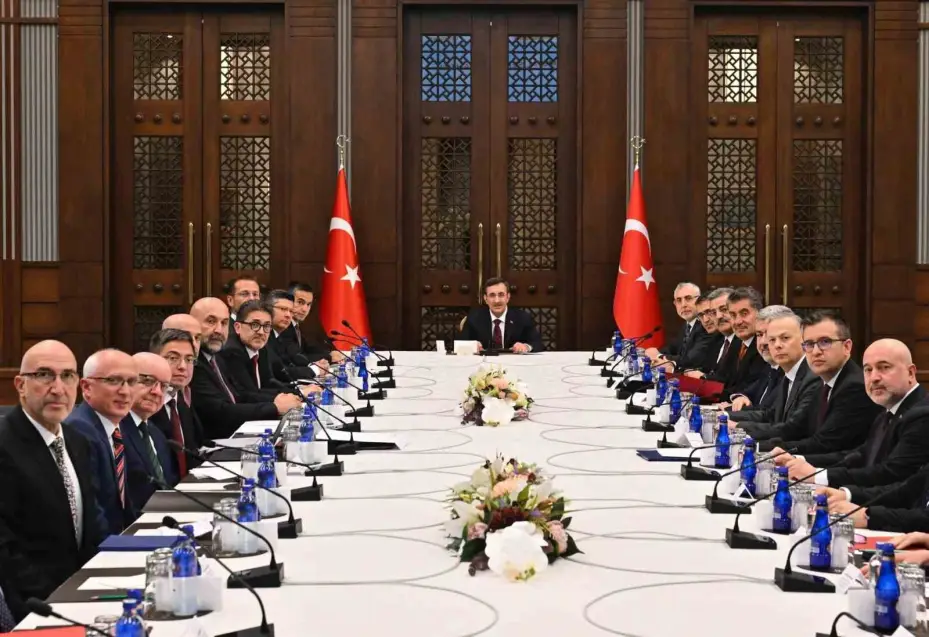 Cumhurbaşkanı Yardımcısı Yılmaz: "Metal sektörümüzü kamu, özel sektör ve çalışanlarımızın iş birliğiyle daha da güçlendirmekte kararlıyız"