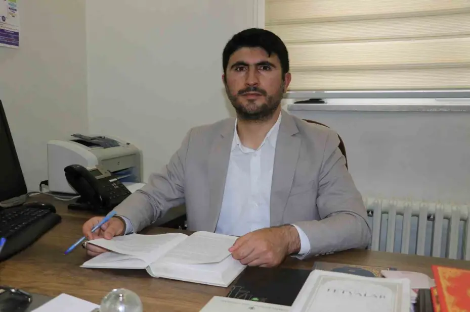 Uzman vaiz açıkladı, "Vergisi verilmeden harcanan define geliri helal değildir"
