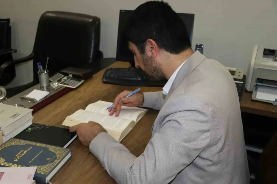 Uzman vaiz açıkladı, "Vergisi verilmeden harcanan define geliri helal değildir"