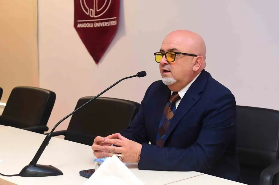 Sinema Genel Müdürü Birol Güven Eskişehir Uluslararası Film Festivali’nde öğrencilerle bir araya geldi