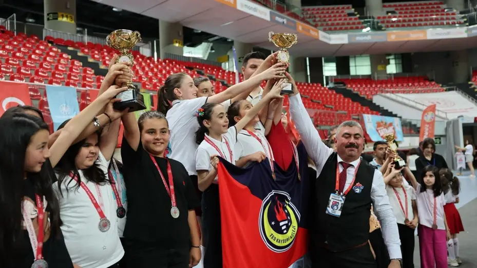 Başkan Çolakbayrakdar: "Kayseri’yi satrançta da marka şehir yapmak için çalışıyoruz"