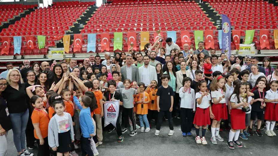 Başkan Çolakbayrakdar: "Kayseri’yi satrançta da marka şehir yapmak için çalışıyoruz"