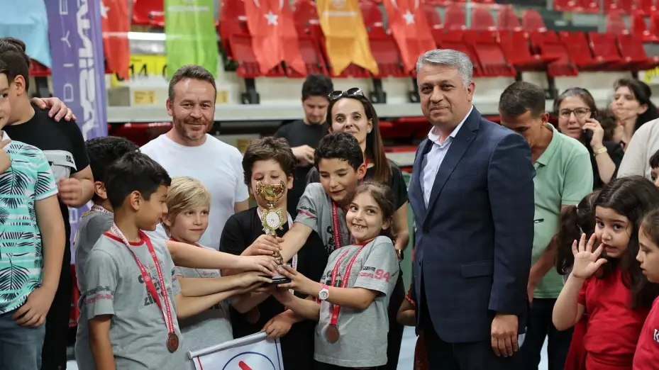 Başkan Çolakbayrakdar: "Kayseri’yi satrançta da marka şehir yapmak için çalışıyoruz"