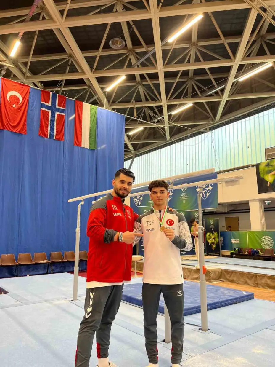 Kayserili jimnastikçiler Macaristan’da kürsüye çıktı