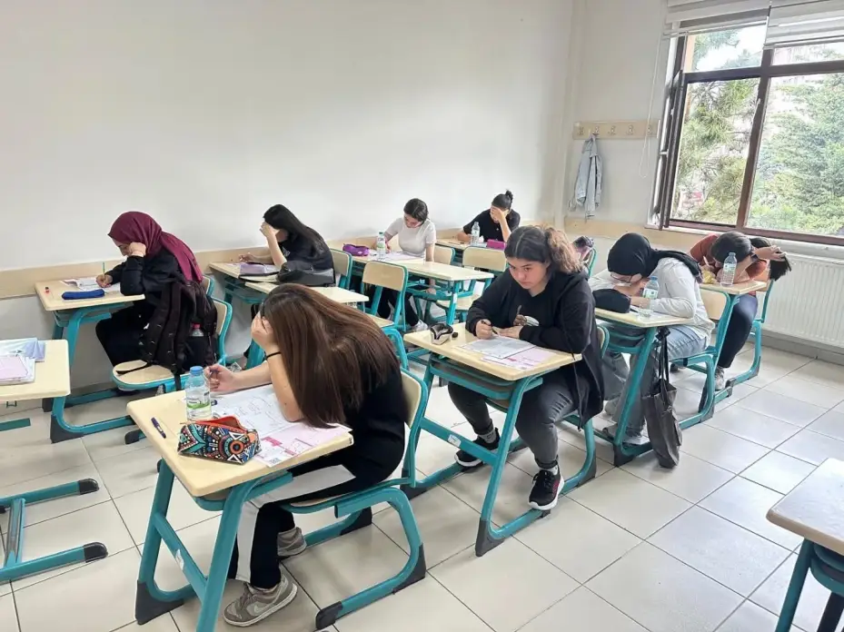 Genç KAYMEK’te deneme sınavlarıyla geleceğe hazırlık