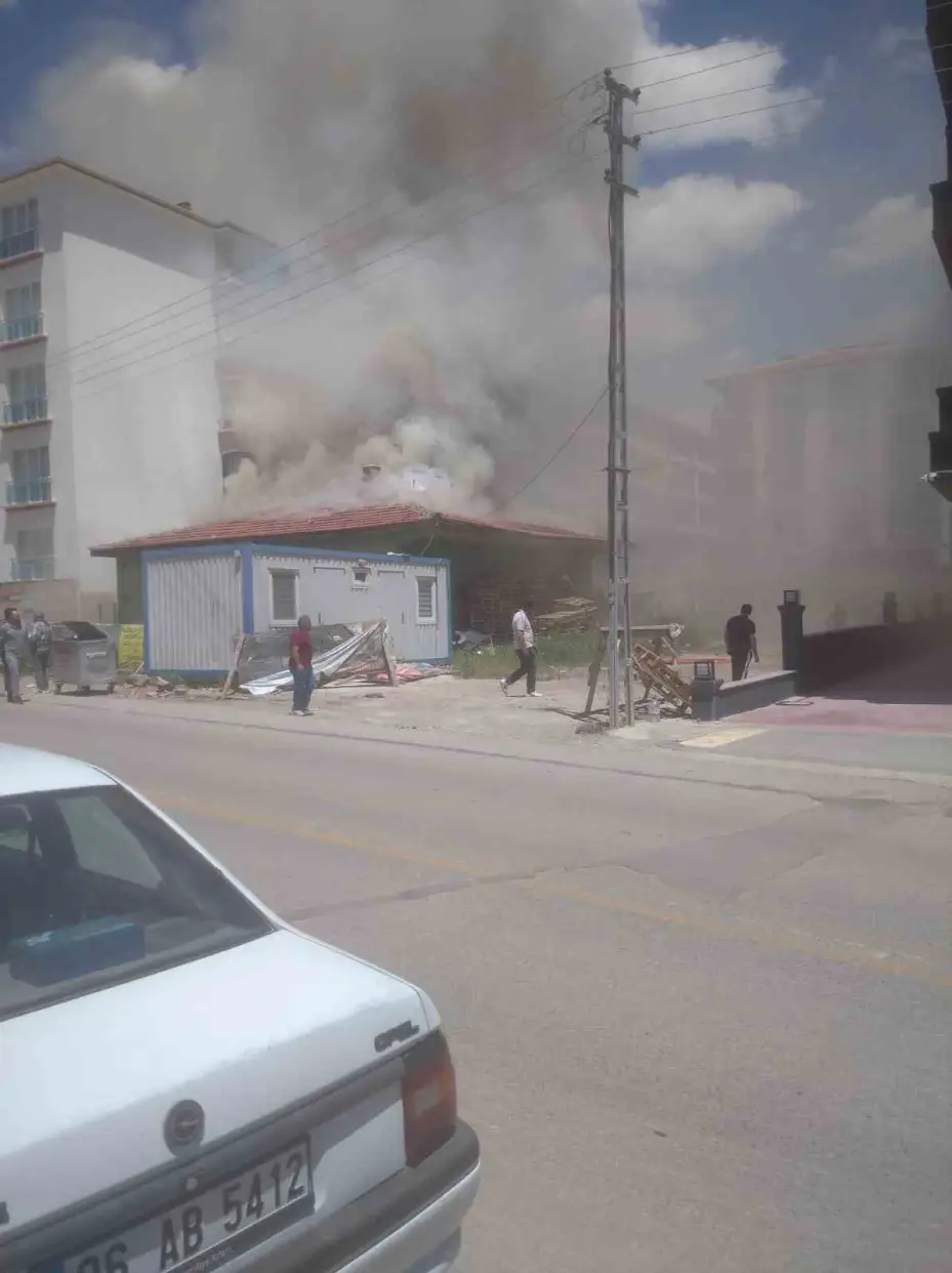 Ankara’da müstakil evde yangın