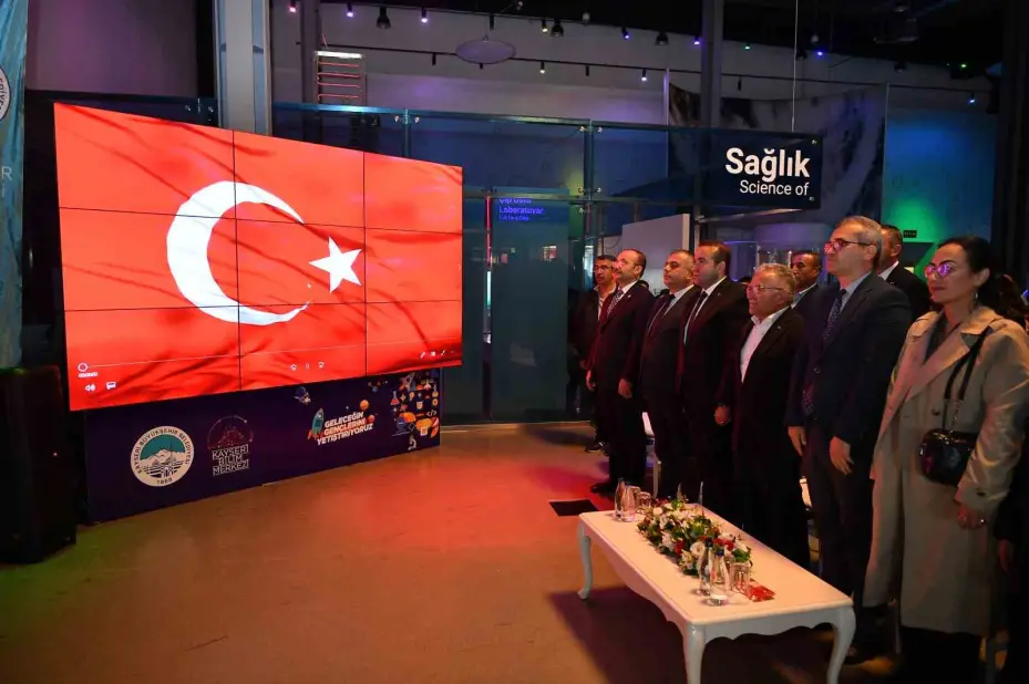 Başkan Büyükkılıç’tan bilime ve tarihe iz bırakan açılış