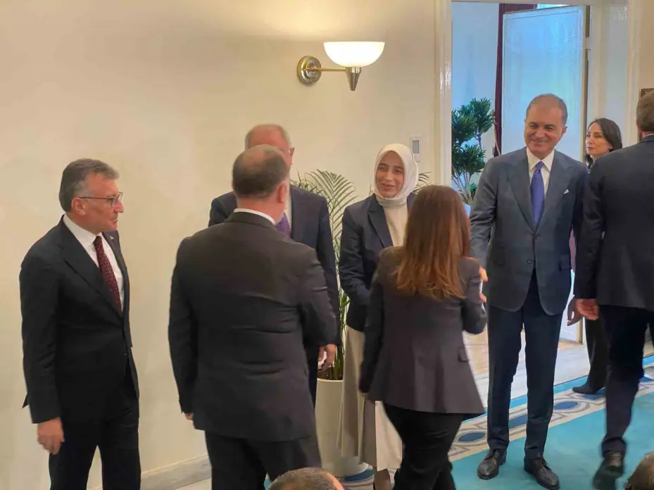 AK Parti heyeti, DEM Parti heyeti ile görüştü