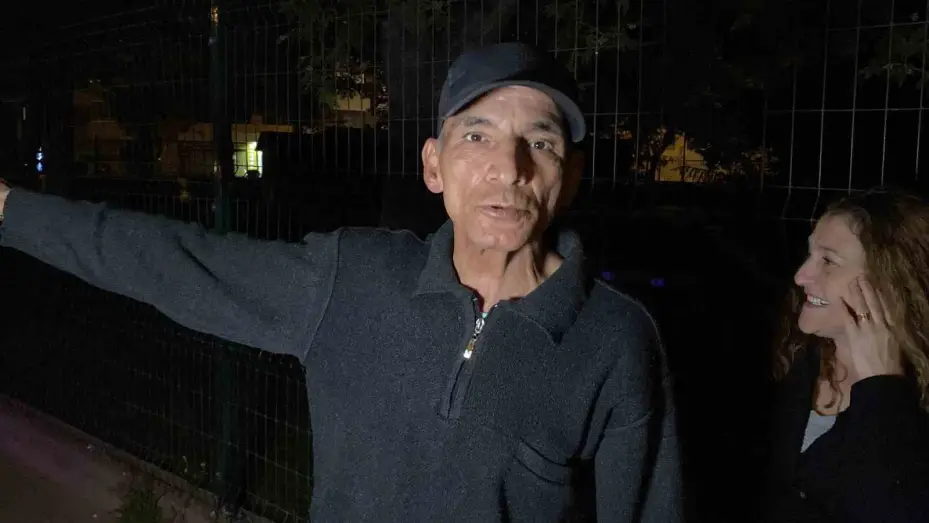 Otomobille refüje dalan sürücü kaza sonrası aracı ve yaralıları bırakıp kaçtı