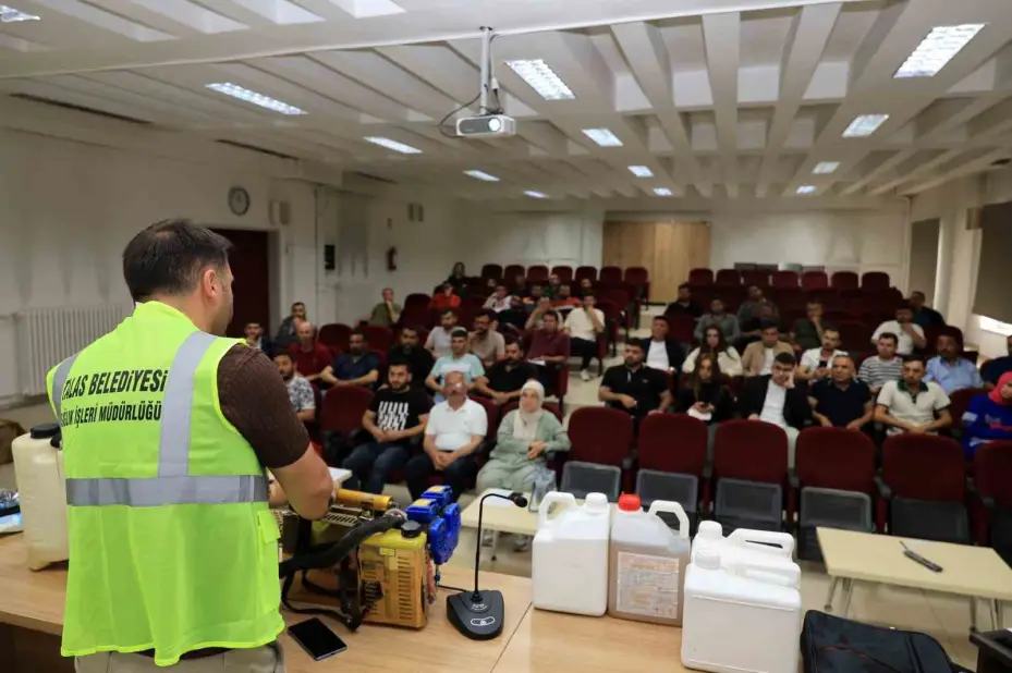 Talas Belediyesi’nden biyosidal eğitimine uzman desteği