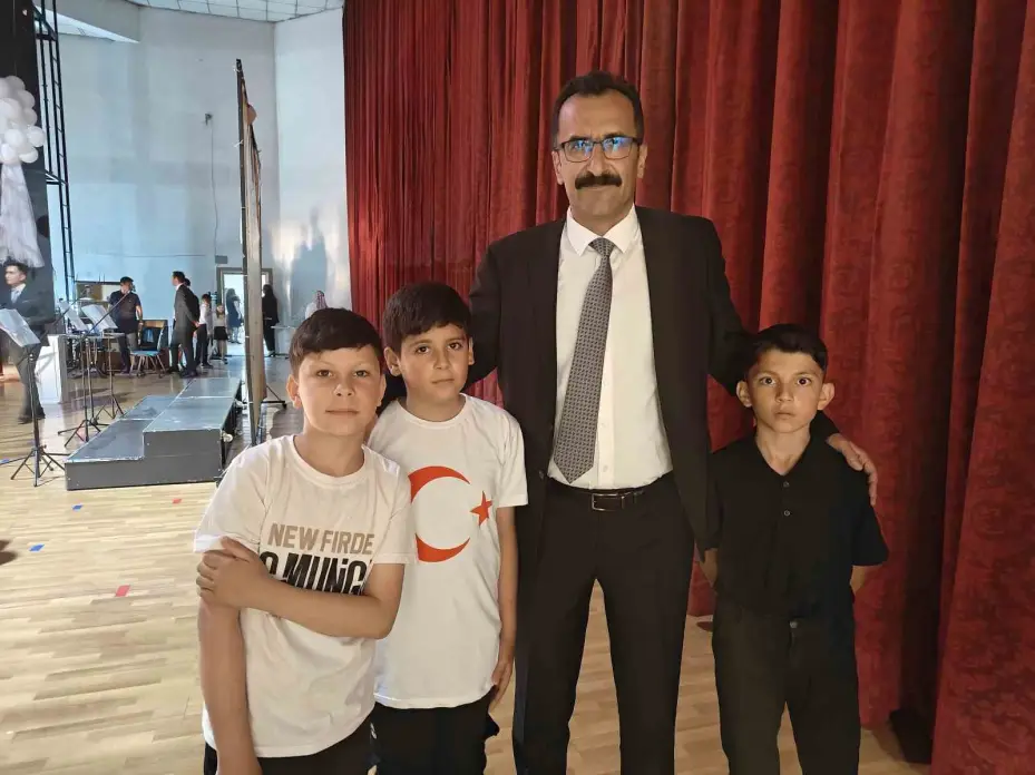 Minik öğrencilerden ‘kardeşlik’ vurgusu