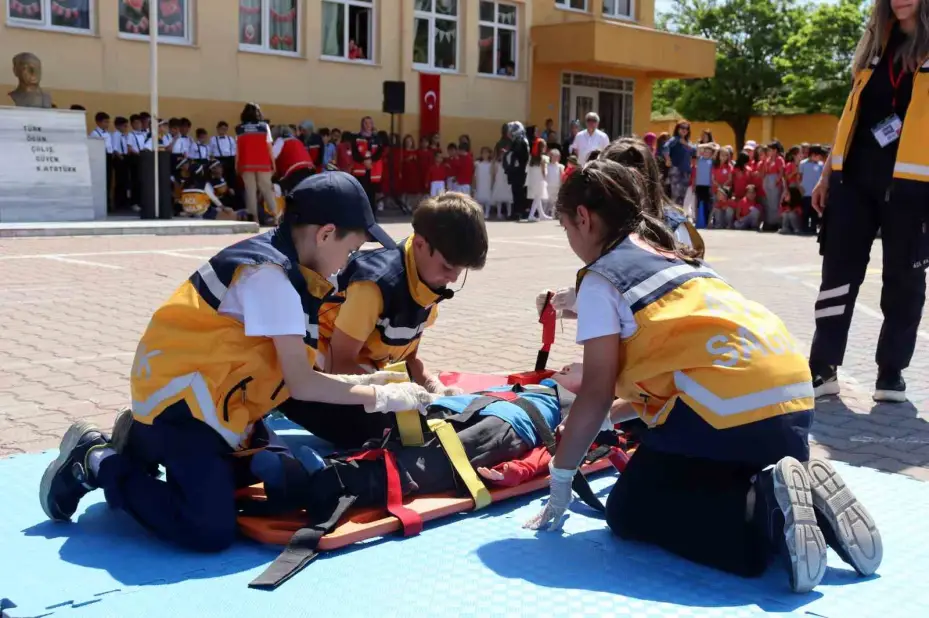 Çocuklar hem öğrendi hem eğlendi