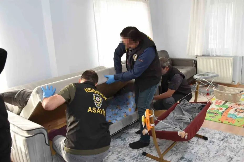 Masaj salonuna fuhuş operasyonu: 3 gözaltı