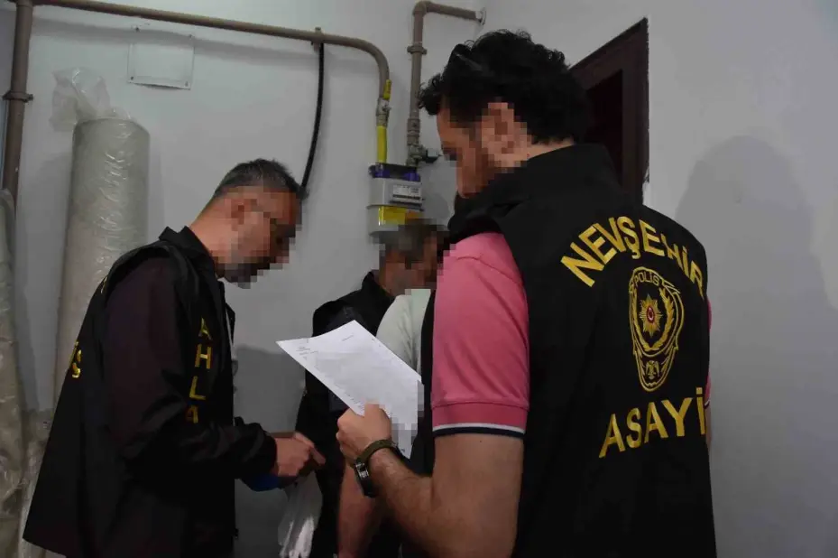 Masaj salonuna fuhuş operasyonu: 3 gözaltı