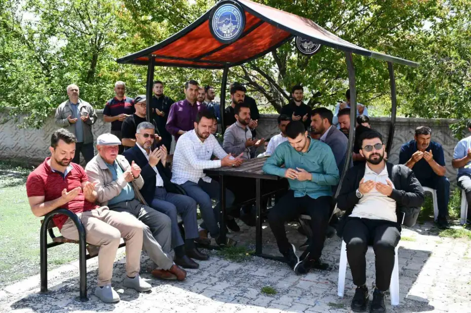 Salihler Camii’nin temeli atıldı