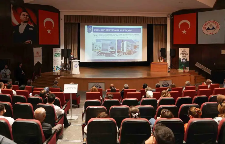 Melikgazi Belediyesi Sıfır Atık Çalıştayı’nda örnek çalışmalarını anlattı