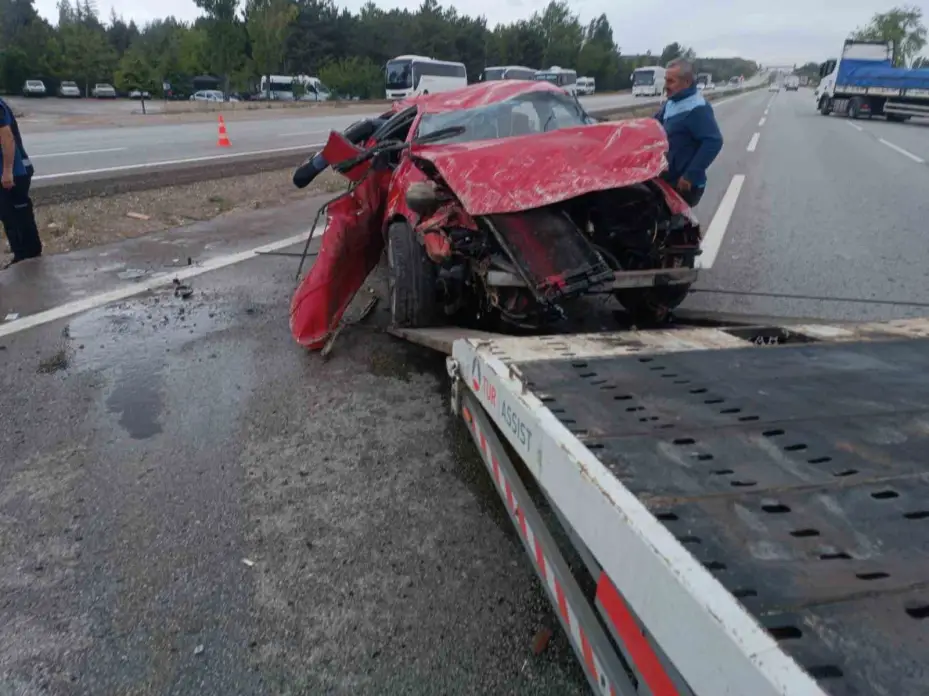 Düğününde çıkan kavgayla gündeme gelen damat trafik kazasında yaralandı