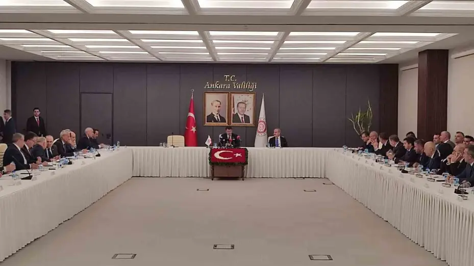 Ankara Valisi Şahin: "Toplamda bakımevlerine toplanan bugüne kadar hayvan sayısı 14 bin 341’dir"