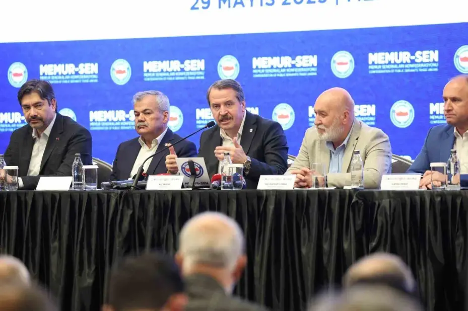 Memur-Sen Genel Başkanı Yalçın: "Beş hizmet kolumuzu ilgilendiren koruyucu giyim kazanımımız birçok kurumda verilemiyor"