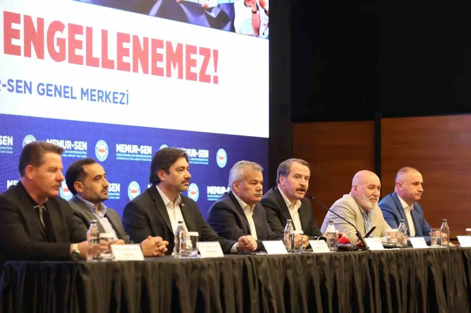 Memur-Sen Genel Başkanı Yalçın: "Beş hizmet kolumuzu ilgilendiren koruyucu giyim kazanımımız birçok kurumda verilemiyor"