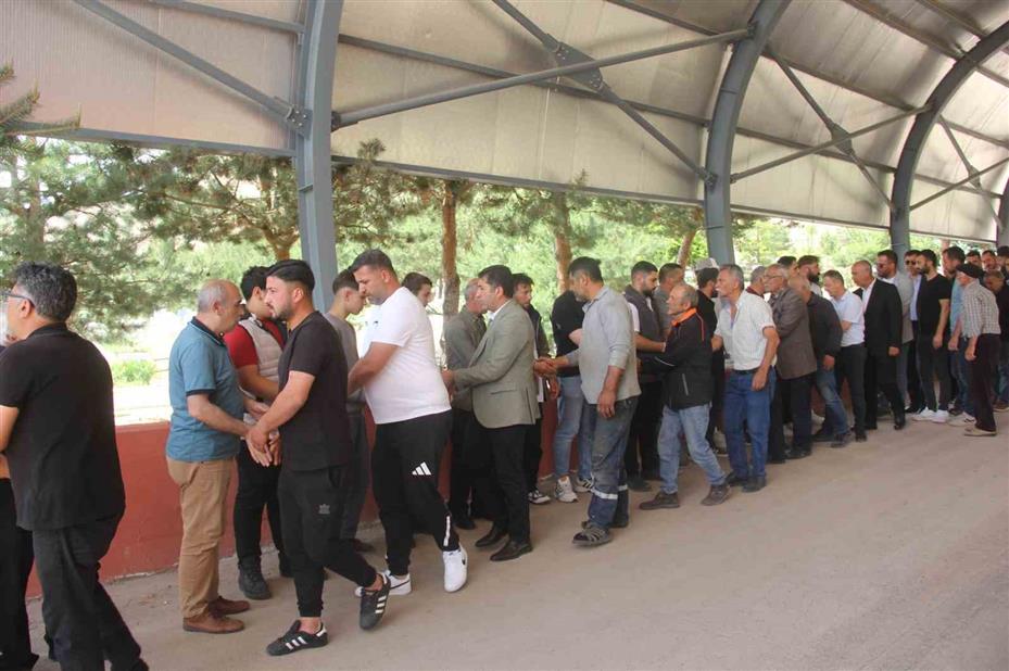 Sivas’ta rahatsızlanan ilkokul öğrencisi hayatını kaybetti