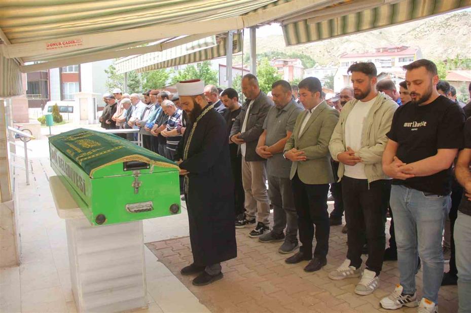 Sivas’ta rahatsızlanan ilkokul öğrencisi hayatını kaybetti