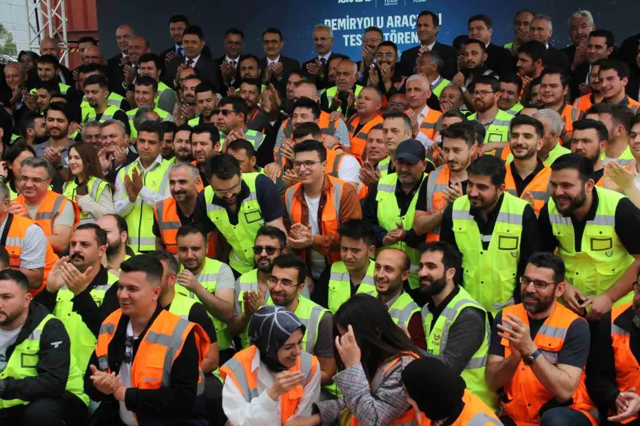 Bakan Uraloğlu, TÜRASAŞ Araç Teslim Töreni’ne katıldı
