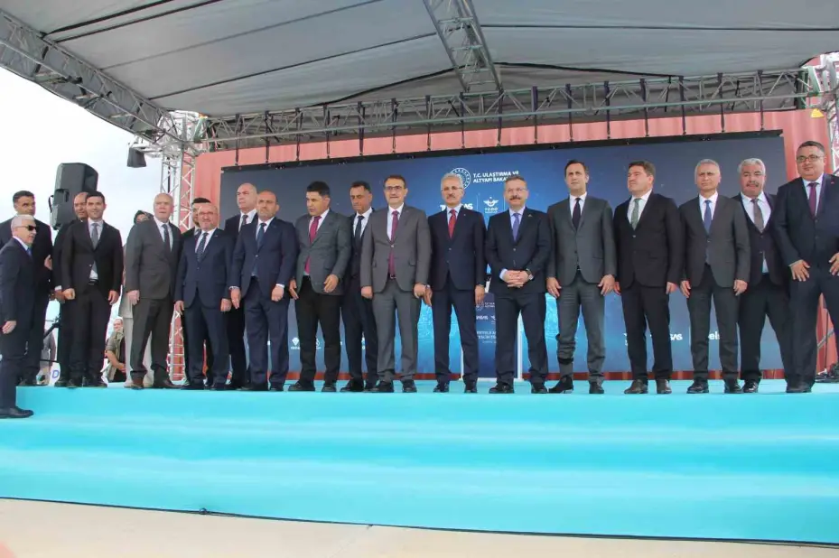 Bakan Uraloğlu, TÜRASAŞ Araç Teslim Töreni’ne katıldı