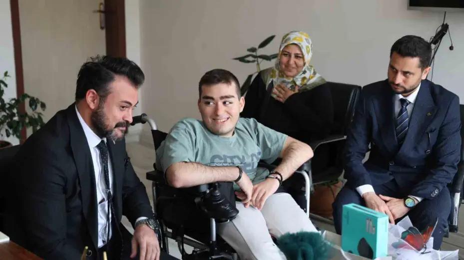 Kooperatifçiliği anlattığı resimle gönüllerde taht kurdu