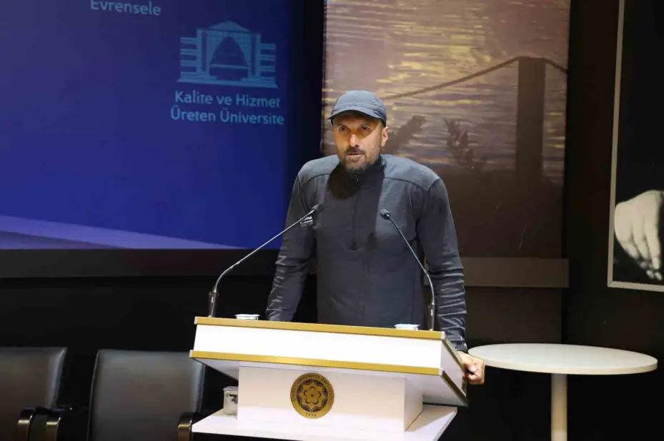 Panelin eşi benzeri görülmemiş katılımcıları dikkat çekti