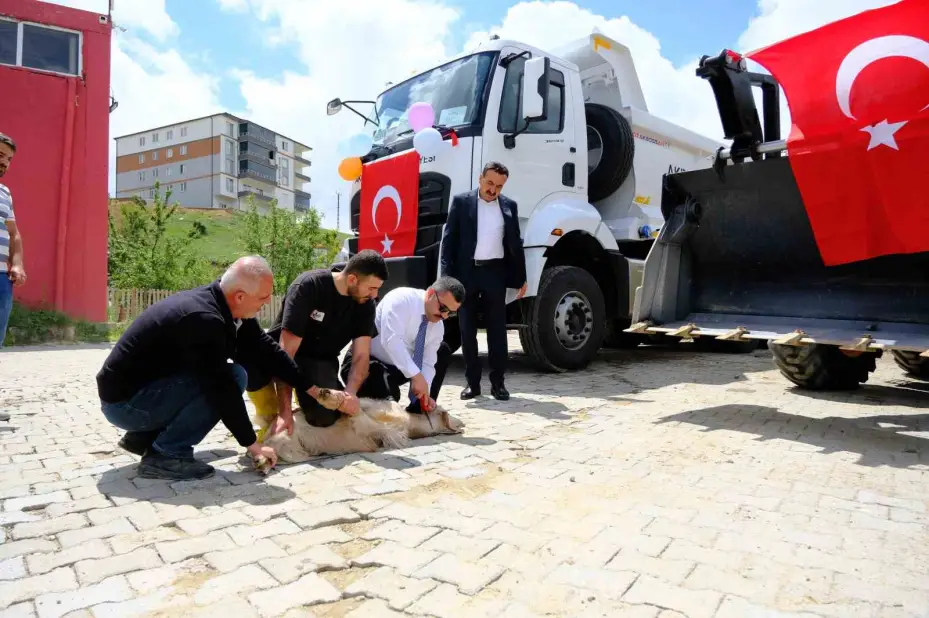 Akdağmadeni Belediyesi araç parkına 11 milyon liralık takviye
